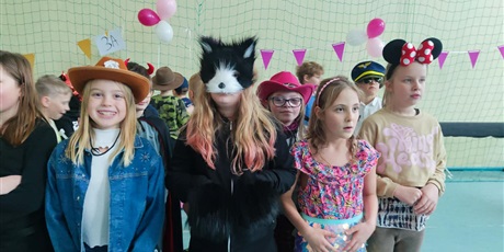 Powiększ grafikę: bal-karnawalowy-2026-669572.jpg