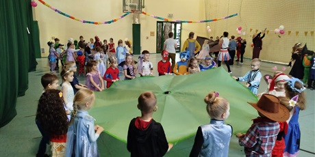 Powiększ grafikę: bal-karnawalowy-2026-669577.jpg