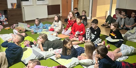 Powiększ grafikę: biala-szkola-w-wygoninie-662793.jpg