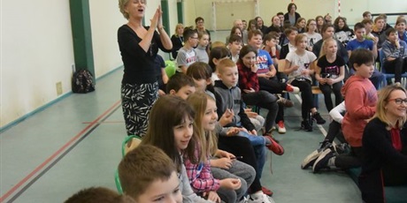 Powiększ grafikę: dzien-kobiet-2019-44563.jpg