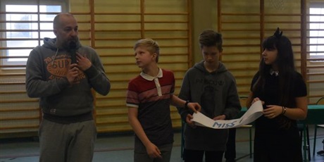 Powiększ grafikę: dzien-kobiet-2019-44576.jpg
