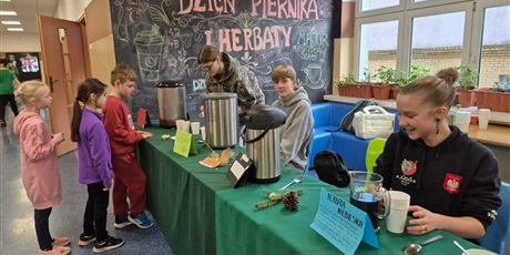 Powiększ grafikę: dzien-patrona-663104.jpg