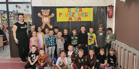 Powiększ grafikę: dzien-pluszowego-misia-w-naszej-szkole-227241.jpg