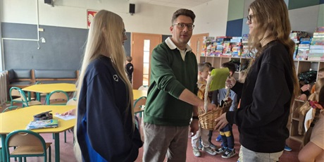 Powiększ grafikę: dzien-zyczliwosci-657251.jpg