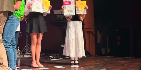 Powiększ grafikę: gala-maratonu-czytelniczego-702916.jpg