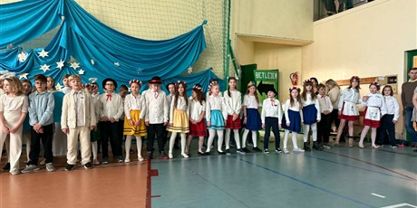 Powiększ grafikę: jaselka-w-naszej-szkole-668522.jpg