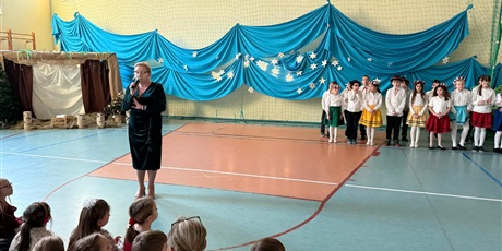 Powiększ grafikę: jaselka-w-naszej-szkole-668524.jpg