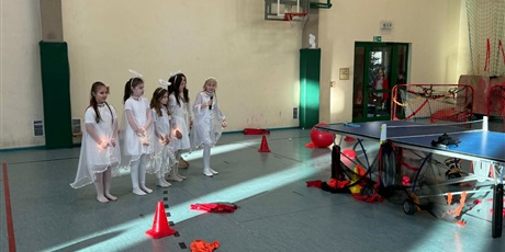 Powiększ grafikę: jaselka-w-naszej-szkole-668528.jpg