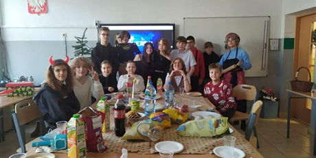 Powiększ grafikę: jaselka-w-naszej-szkole-668531.jpg