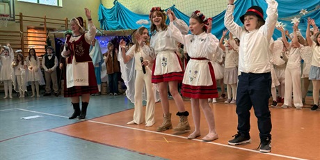 Powiększ grafikę: jaselka-w-naszej-szkole-668533.jpg