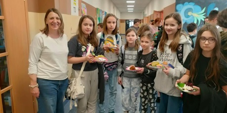 Powiększ grafikę: kiermasz-wielkanocny-607319.jpg