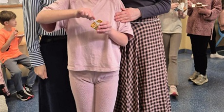 Powiększ grafikę: kiermasz-wielkanocny-684330.jpg