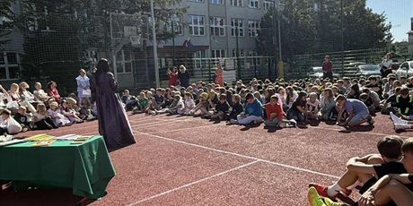 Powiększ grafikę: narodowe-czytanie-2025-637804.jpg