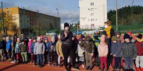 Powiększ grafikę: probna-ewakuacja-w-szkole-szybko-sprawnie-i-przede-wszystkim-bezpiecznie-222449.jpg