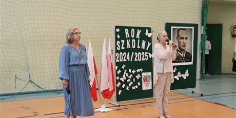 Powiększ grafikę: rozpoczecie-roku-szkolnego-2024-2025-551670.jpg