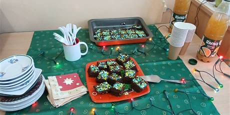 Powiększ grafikę: rozstrzygniecie-konkursu-slodka-kartka-dla-seniora-668505.jpg