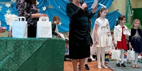 Powiększ grafikę: rozstrzygniecie-konkursu-slodka-kartka-dla-seniora-668513.jpg