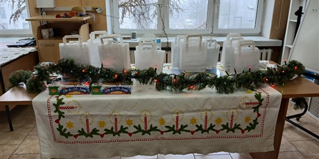 Powiększ grafikę: rozstrzygniecie-konkursu-slodka-kartka-dla-seniora-668514.jpg