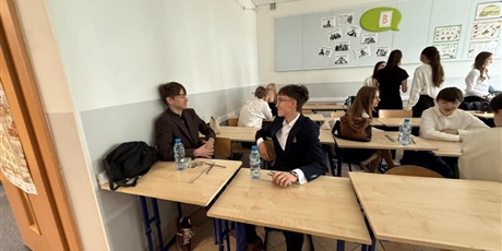 Powiększ grafikę: trzy-dni-egzaminow-osmoklasisty-juz-za-nami-693339.jpg