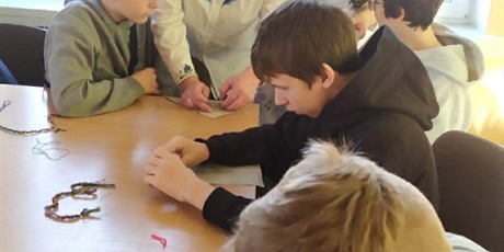 Powiększ grafikę: warsztaty-hafciarskie-662806.jpg