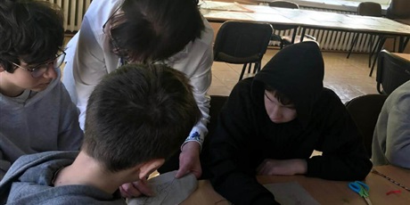 Powiększ grafikę: warsztaty-hafciarskie-662807.jpg