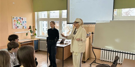 Powiększ grafikę: warsztaty-z-policjantka-662818.jpg