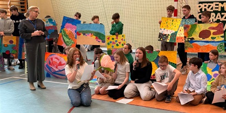 Powiększ grafikę: wernisaz-i-podsumowanie-konkursu-przemalowujemy-dziela-mistrzow-malarstwa-polskiego-tadeusz-dominik-683101.jpg