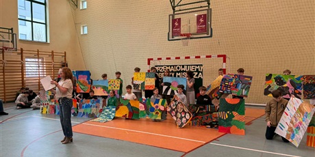 Powiększ grafikę: wernisaz-i-podsumowanie-konkursu-przemalowujemy-dziela-mistrzow-malarstwa-polskiego-tadeusz-dominik-683106.jpg