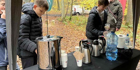 Powiększ grafikę: wspolne-sadzenie-drzew-na-matarni-650647.jpg