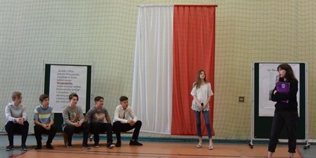 Powiększ grafikę: zakonczenie-roku-szkolnego-2018-2019-dla-klas-3-gimnazjum-i-8-klas-szkoly-podstawowej-80752.jpg