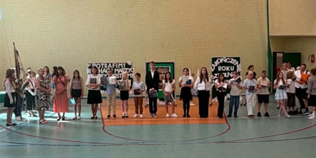 Powiększ grafikę: zakonczenie-roku-szkolnego-2025-2026-705657.jpg